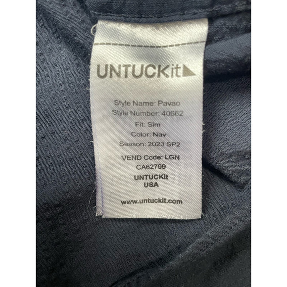 UNTUCKit Pavao Shirt Men's XL Navy Blue Seersucker Poplin Short Sleeve Button Up - Picture 5 of 6